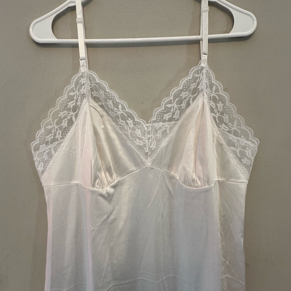 True Vintage 70’s/80’s Sears Brand White Lace Trim Chemise/Slip Dress Size 38/M - Picture 5 of 7